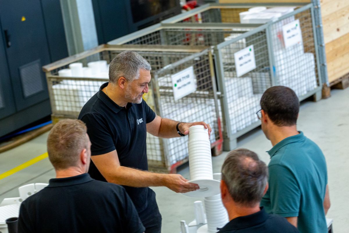 Pr&auml;sentation von PTFE und mPTFE Erzeugnissen